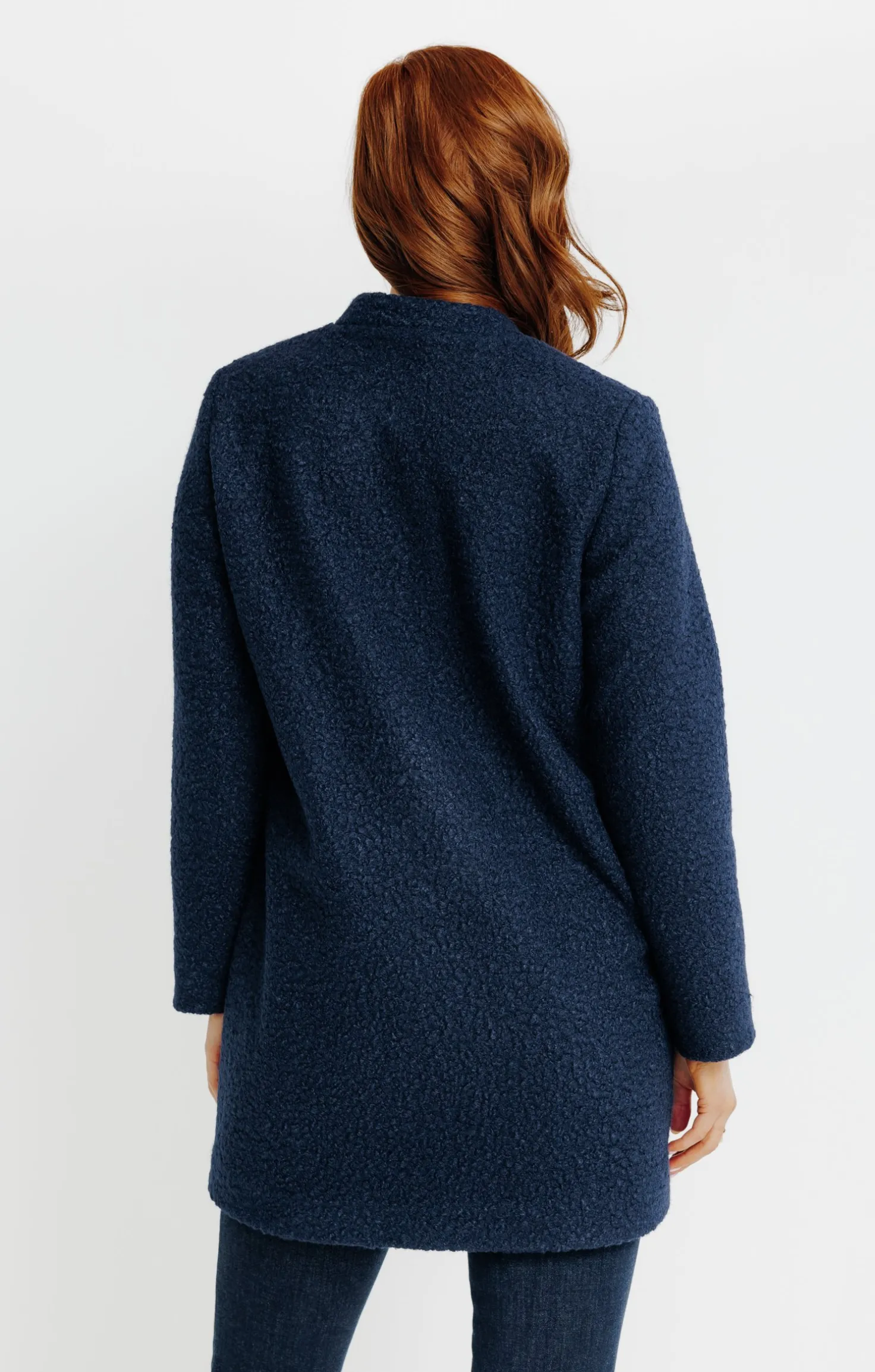 Manteau long en matière bouclette -