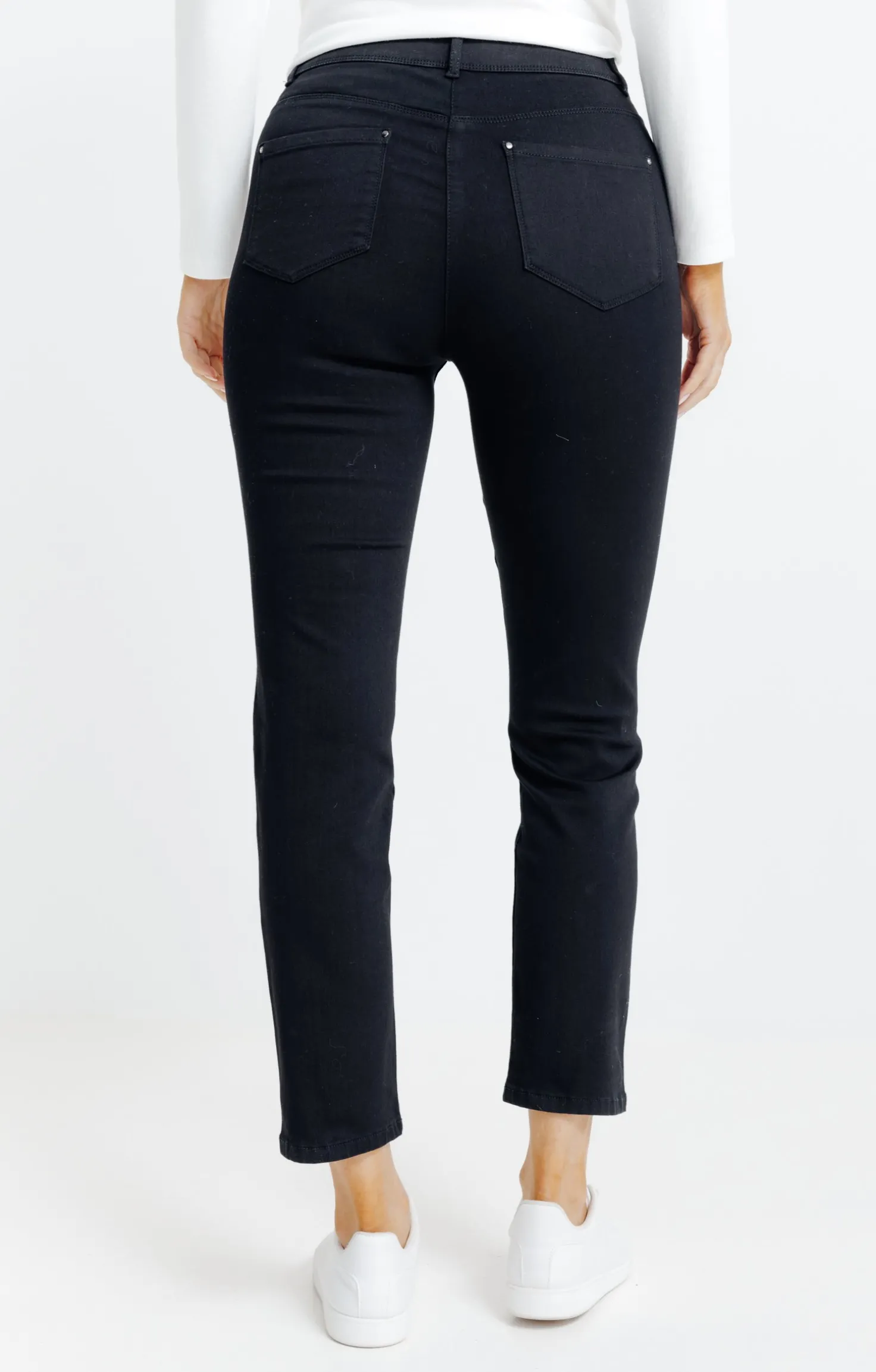 Pantalon 7/8 détail clou et strass -