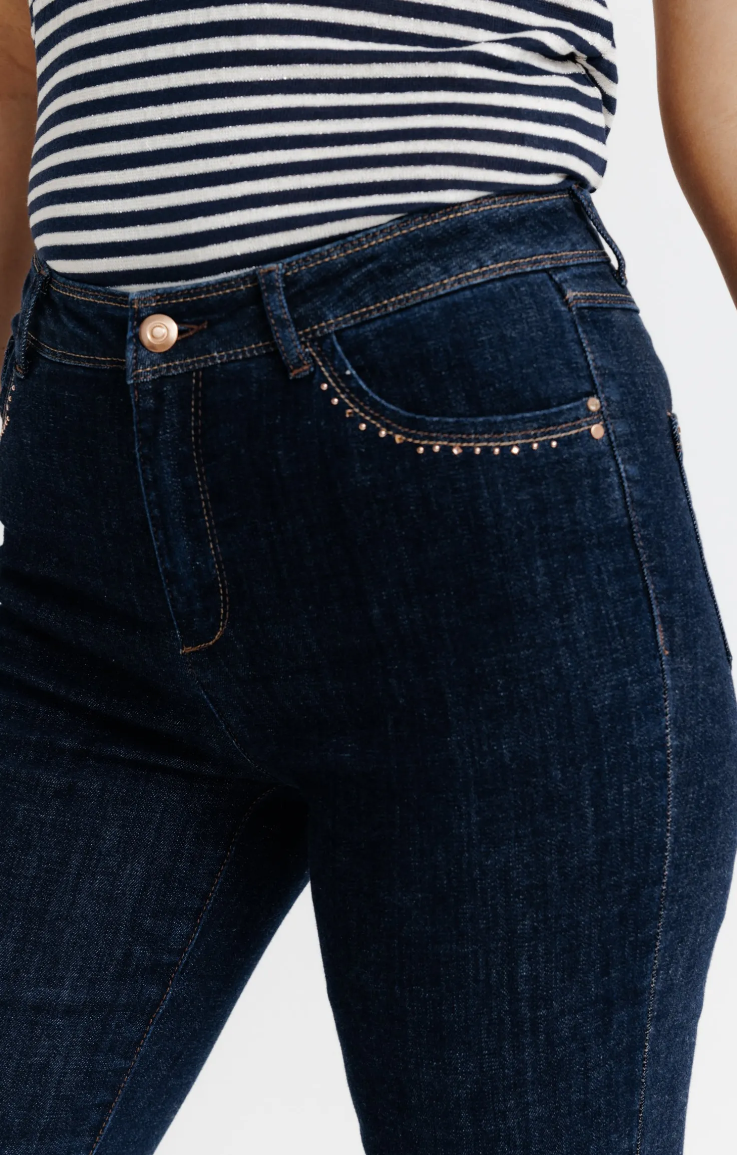 Pantalon 7/8 en denim brut -