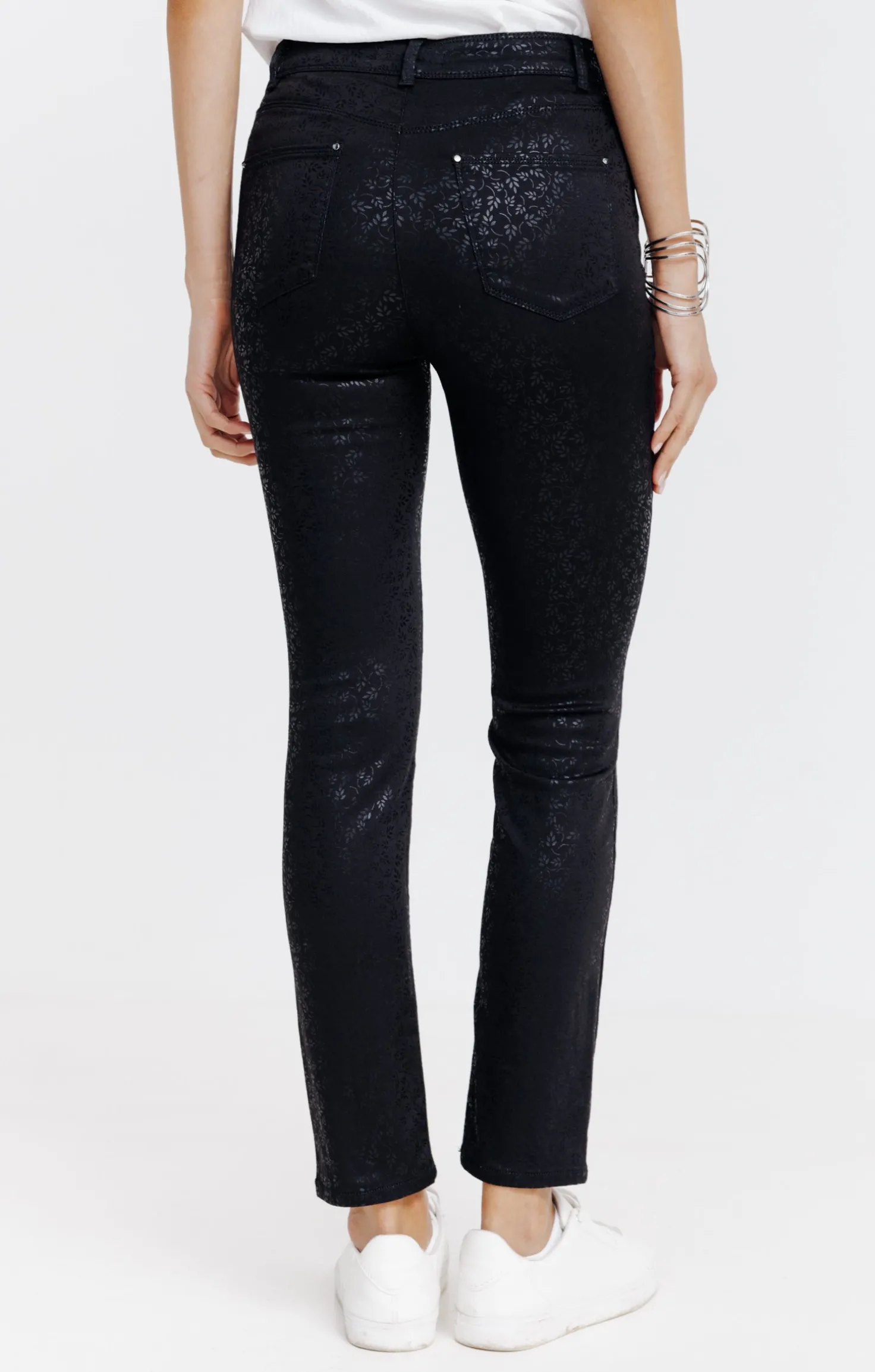 Pantalon 7/8 enduit imprimé fleurs -