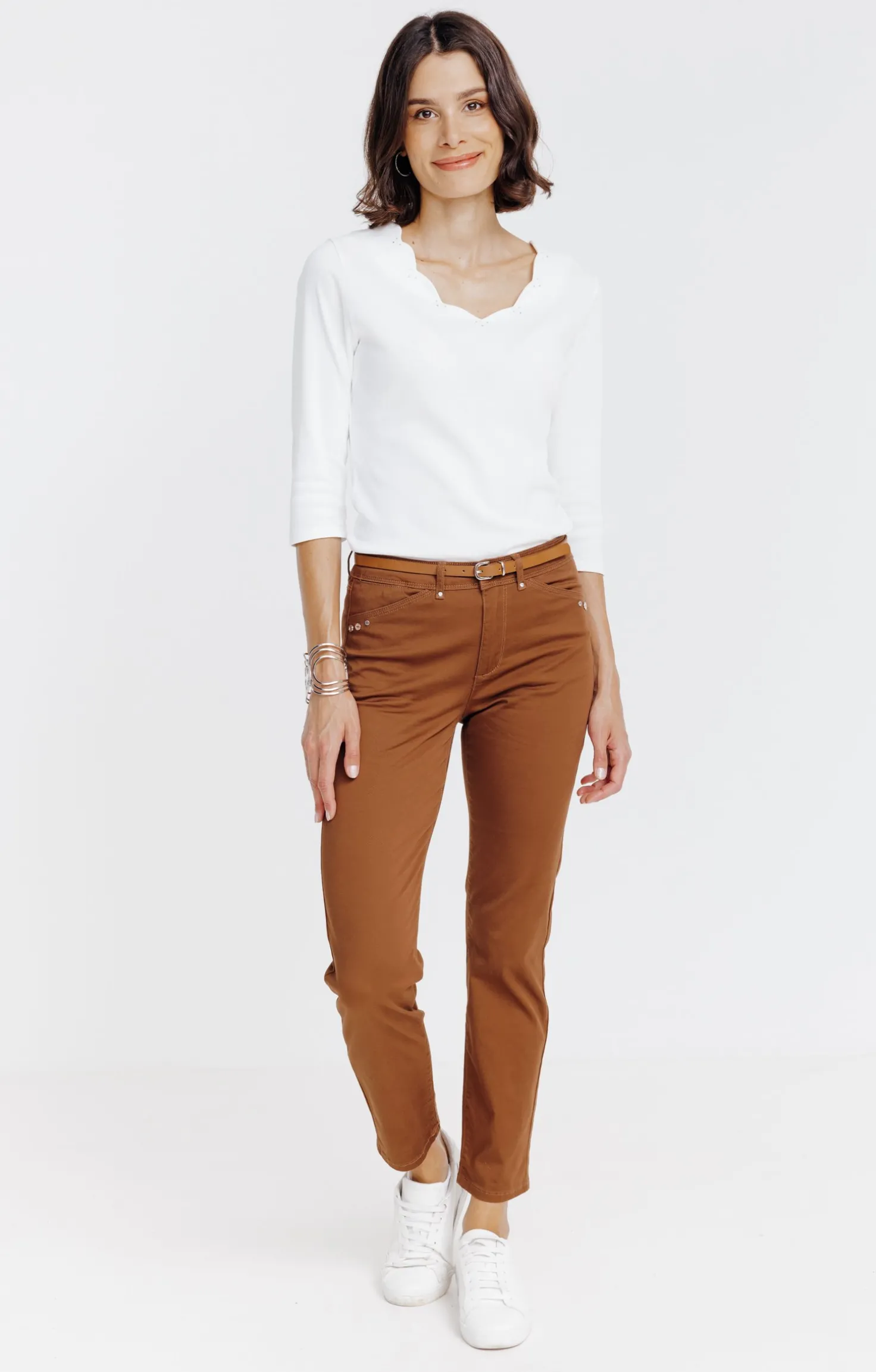 Pantalon 7/8 forme chino avec ceinture -