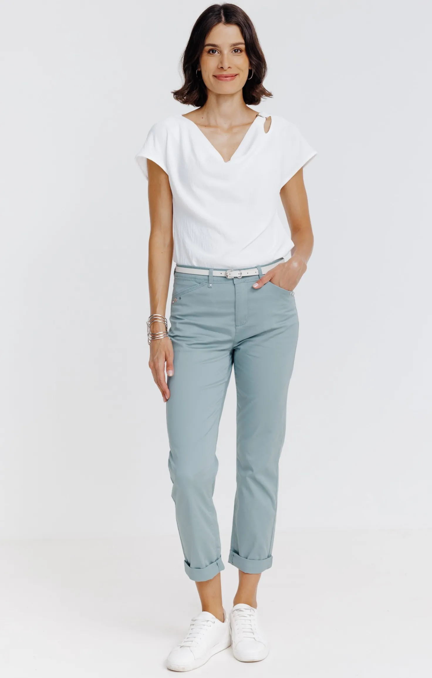 Pantalon 7/8 forme chino avec ceinture -