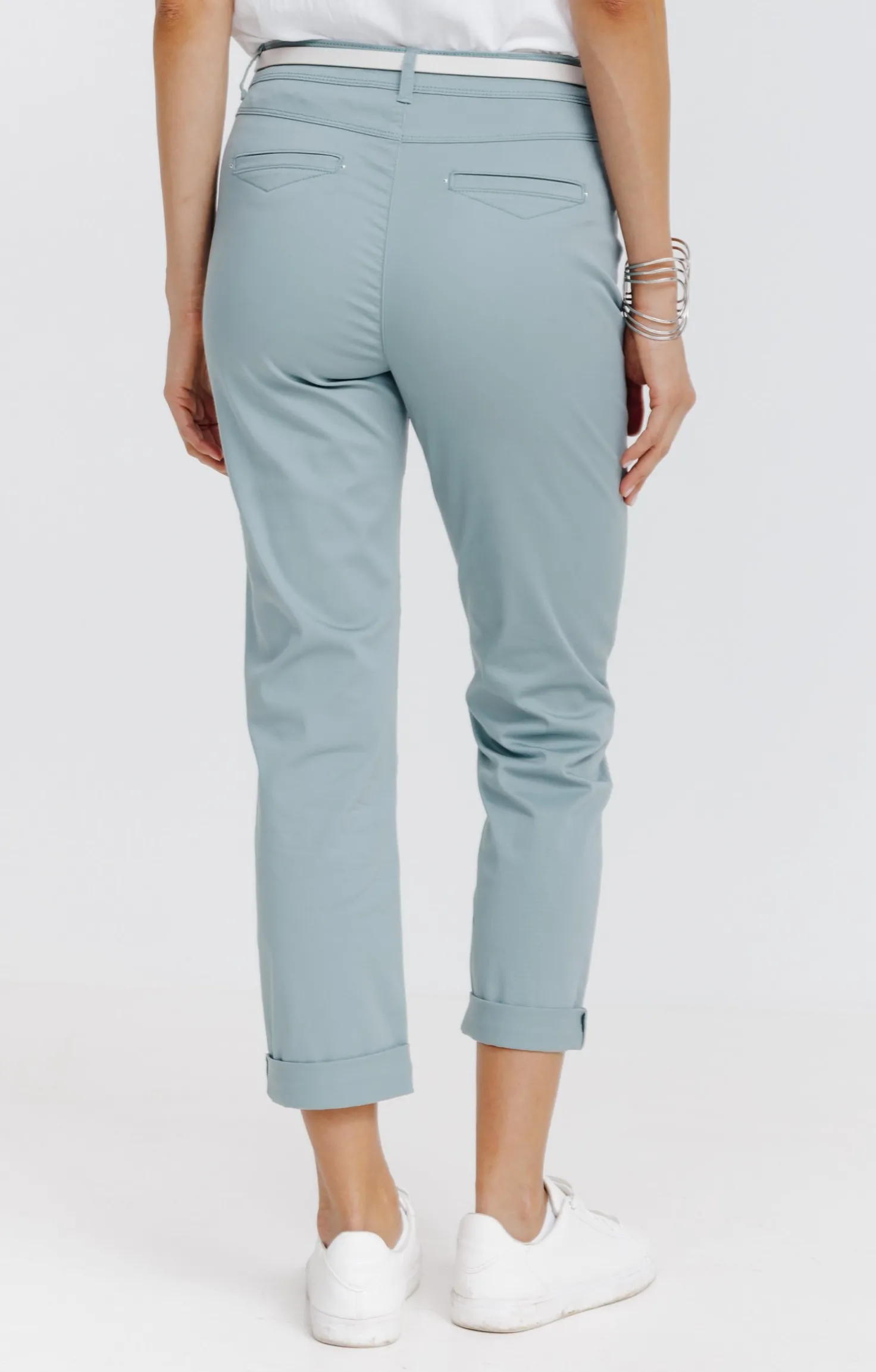 Pantalon 7/8 forme chino avec ceinture -