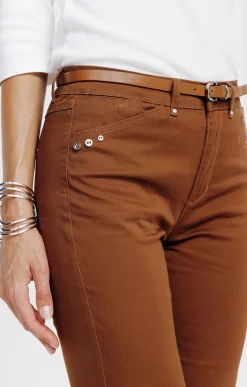 Pantalon 7/8 forme chino avec ceinture -