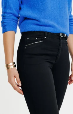 pantalon 7/8ème noir détail broderie -