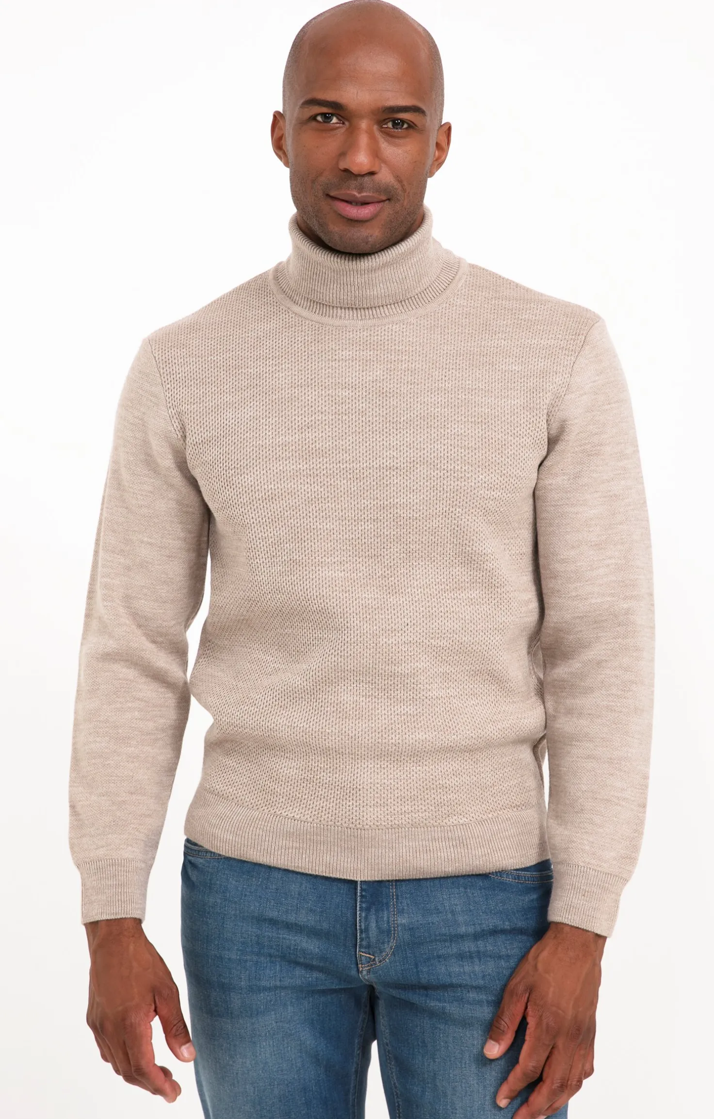 Pull beige col roulé -