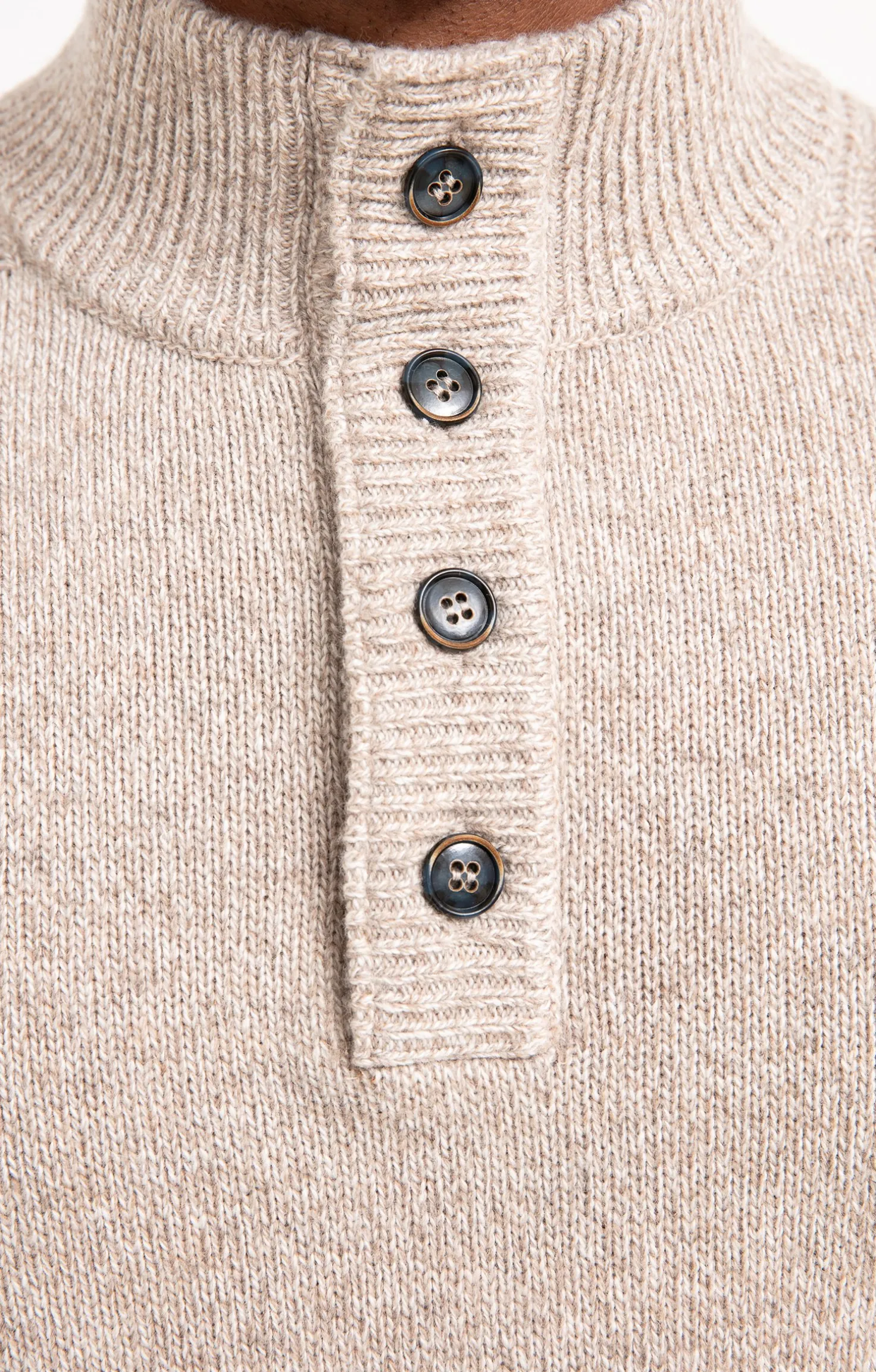 Pull col montant boutonné -