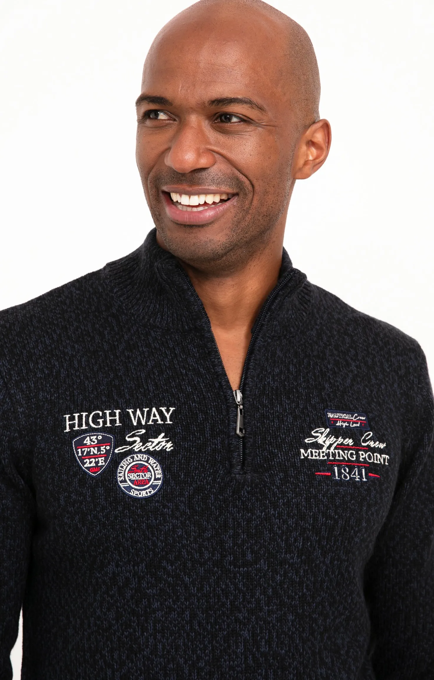 Pull col montant brodé -