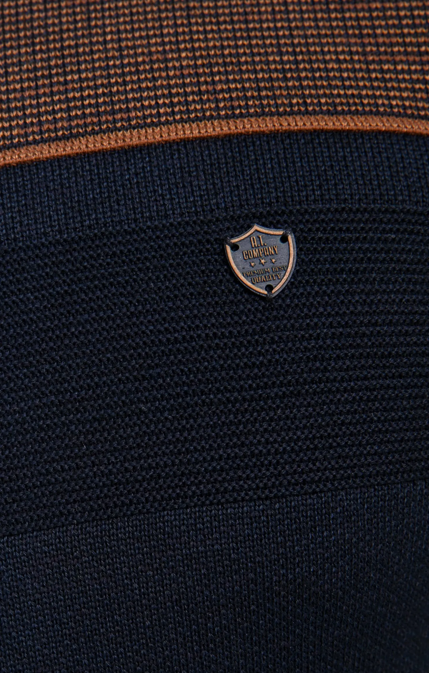 Pull col rond fantaisie -