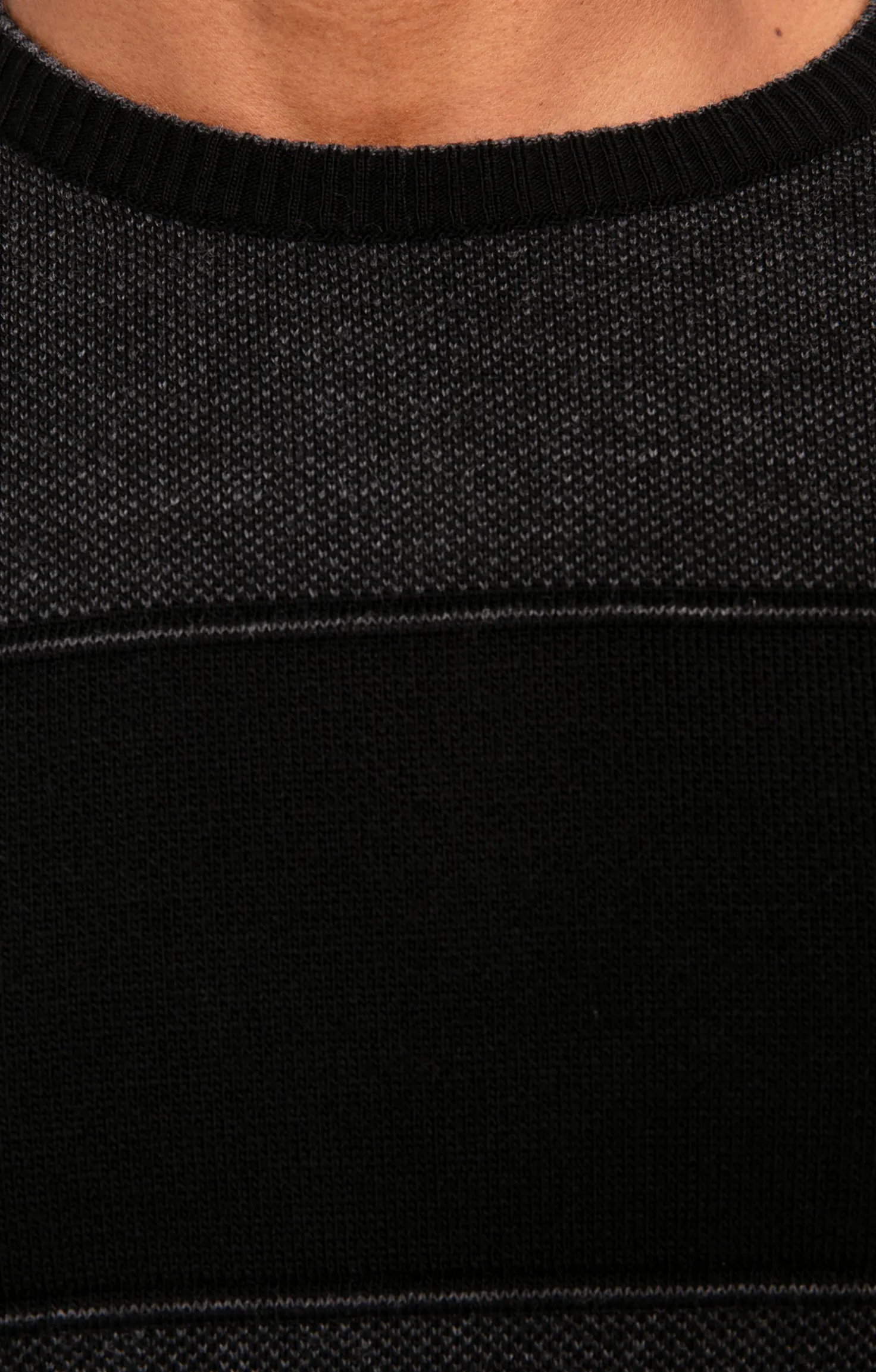 Pull col rond noir -