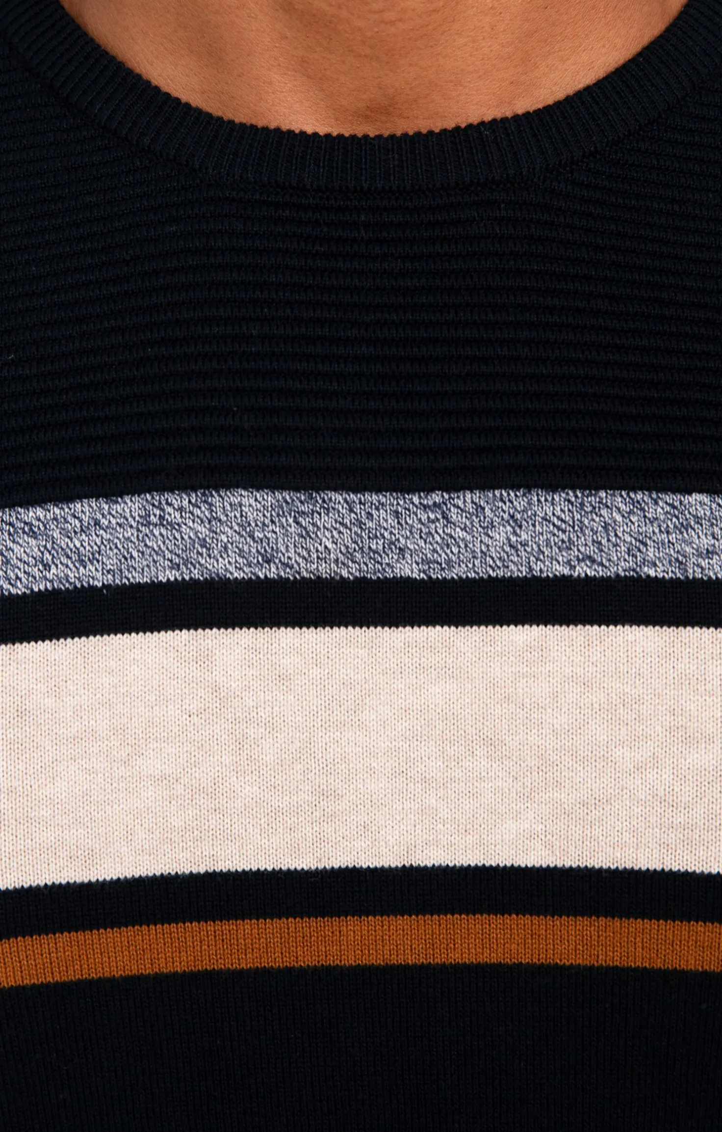 Pull col rond rayure placée -
