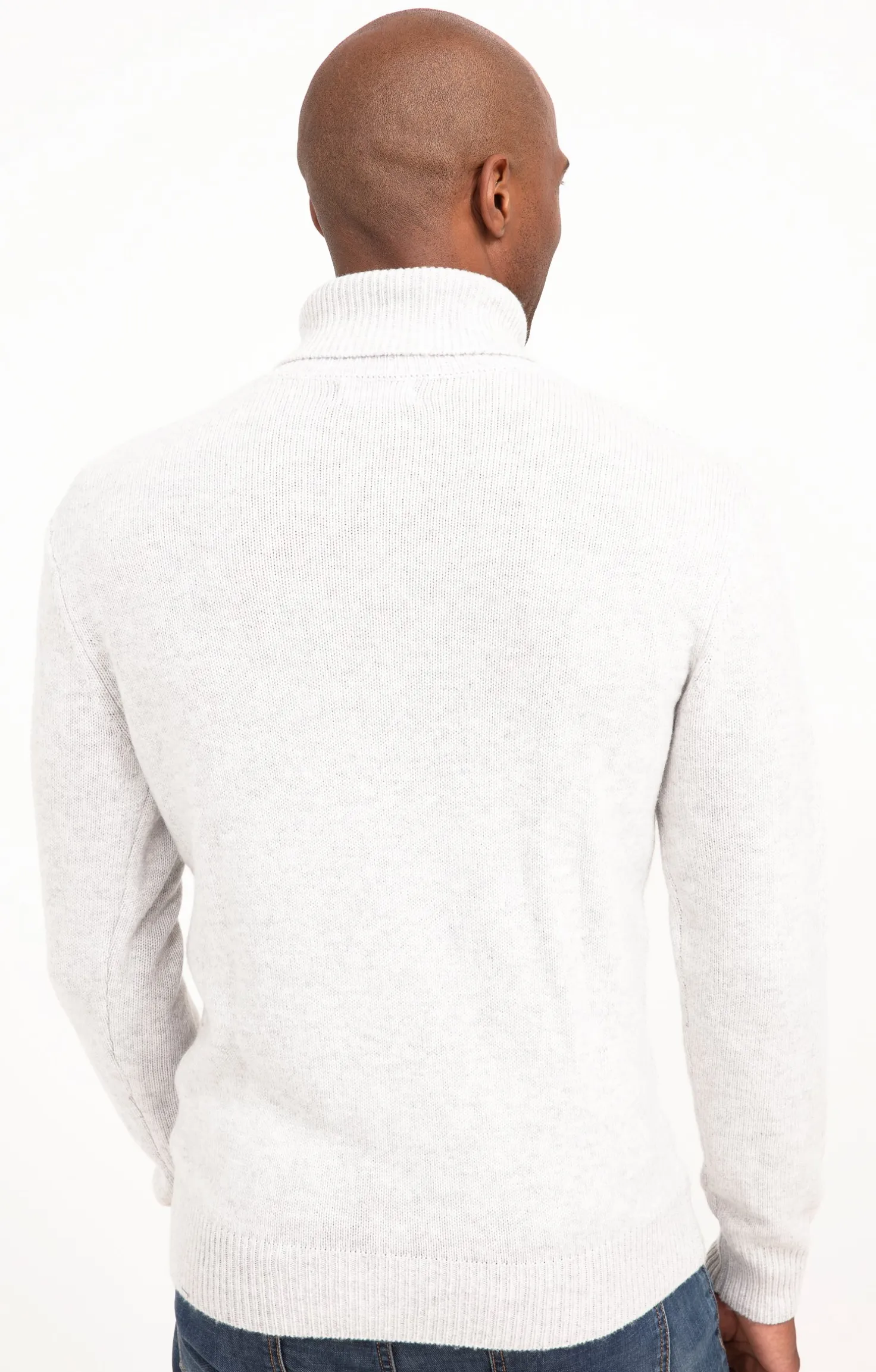 Pull col roulé torsadé -