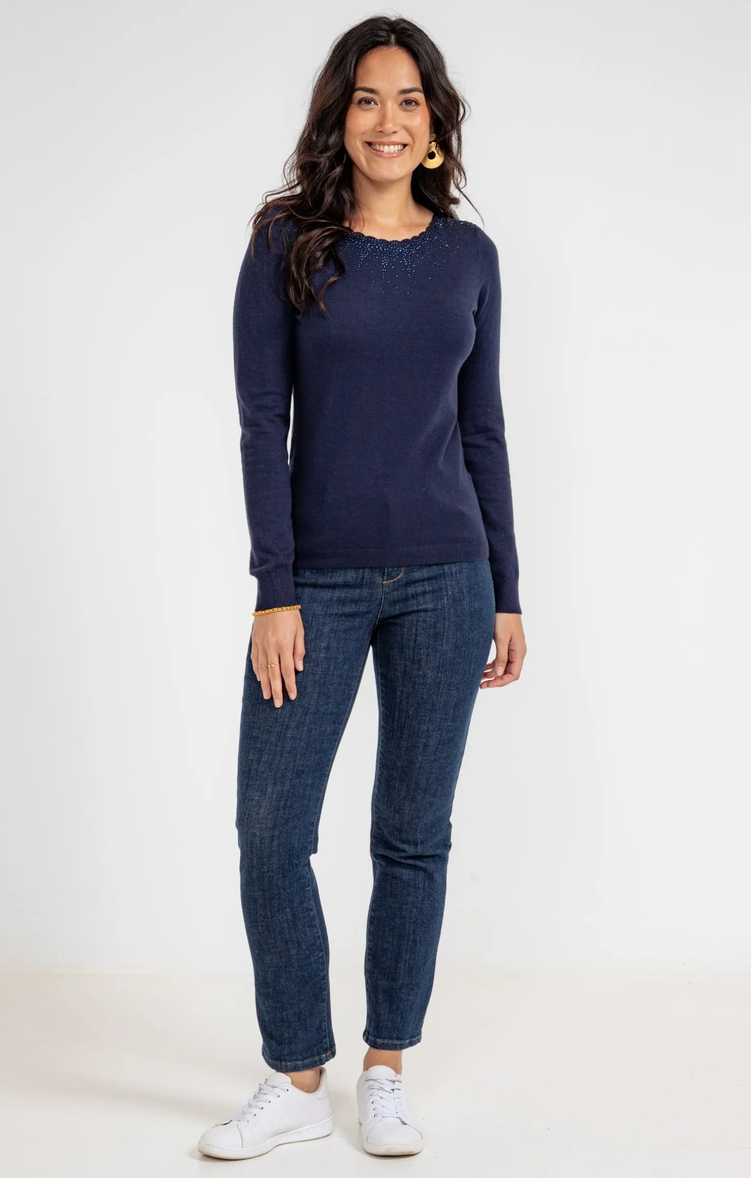 Pull détails festons -