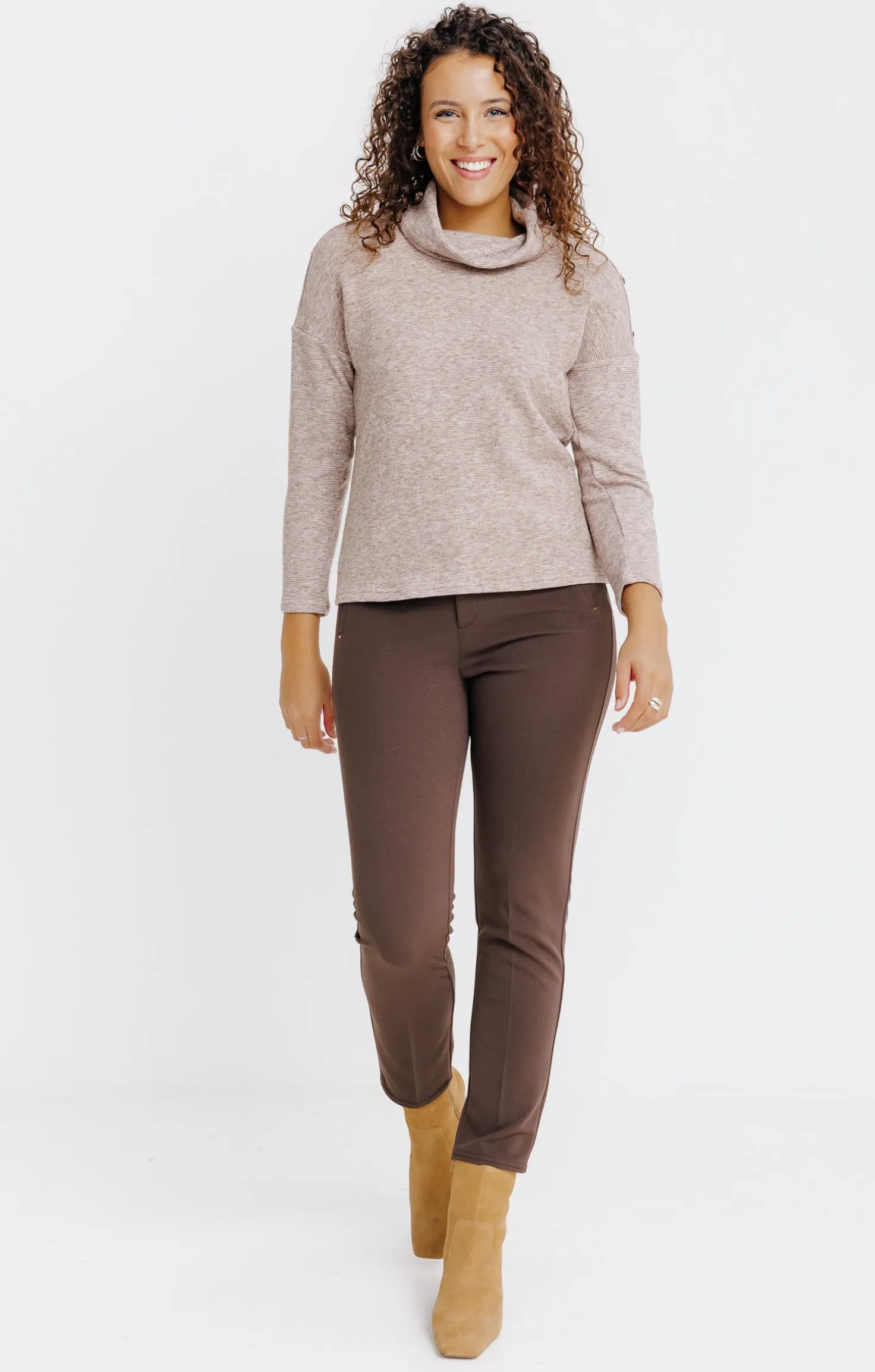 PULL MATIERE FANTAISIE -