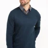 Pull uni col V avec chemise -