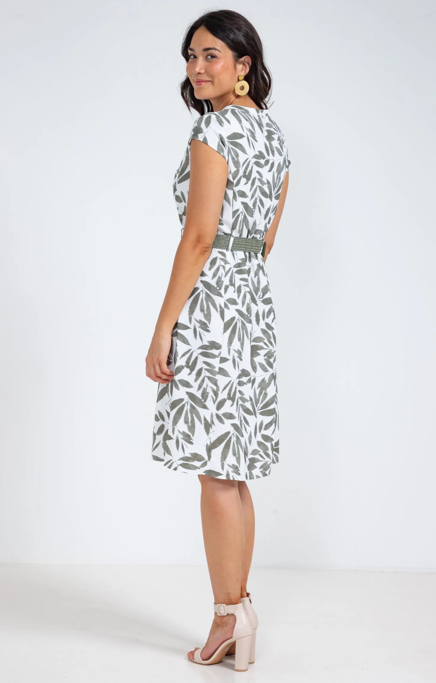 Robe à ceinture raphia -