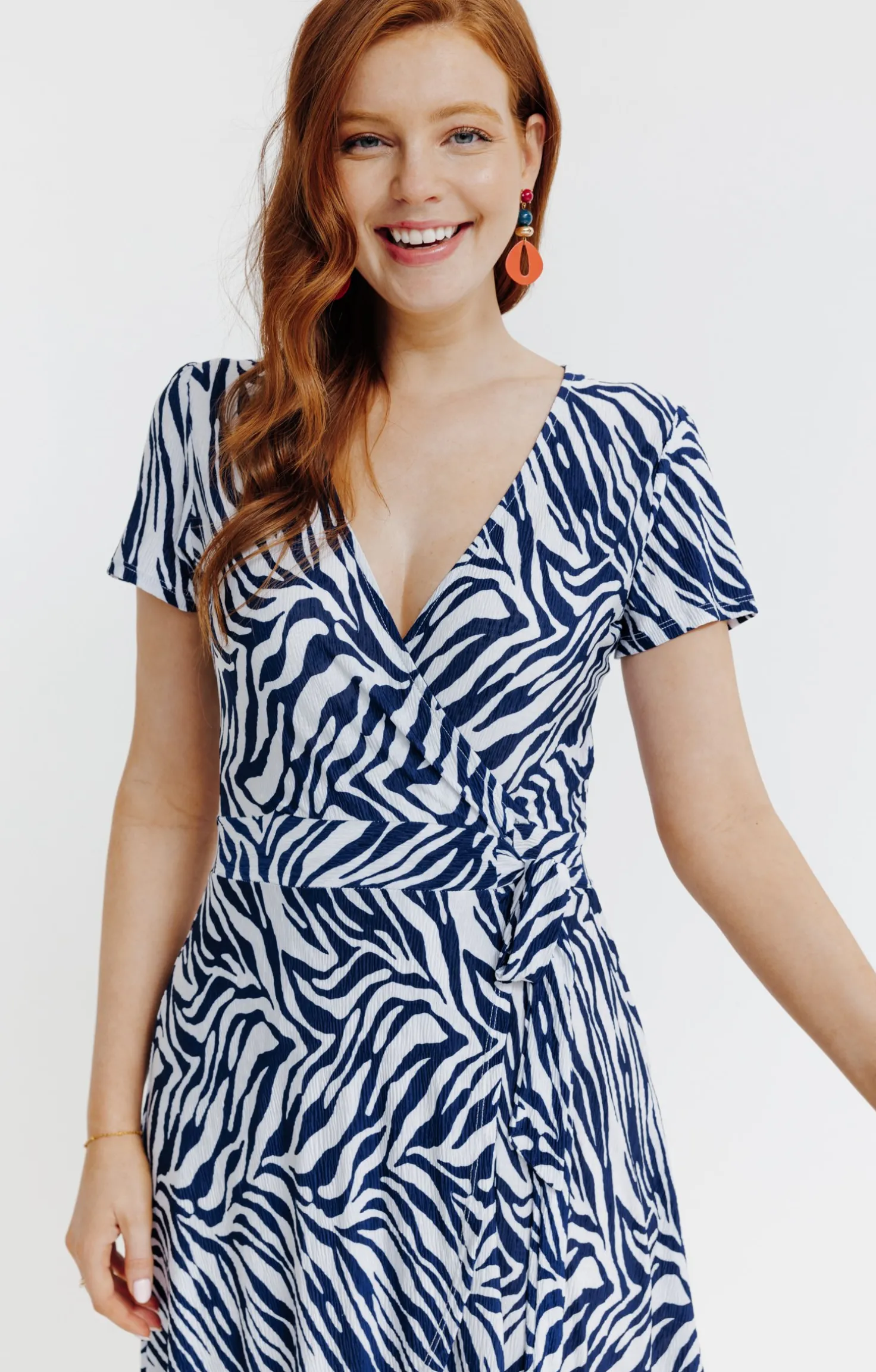 ROBE EN MAILLE PLISSEE EFFET CACHE COEUR -