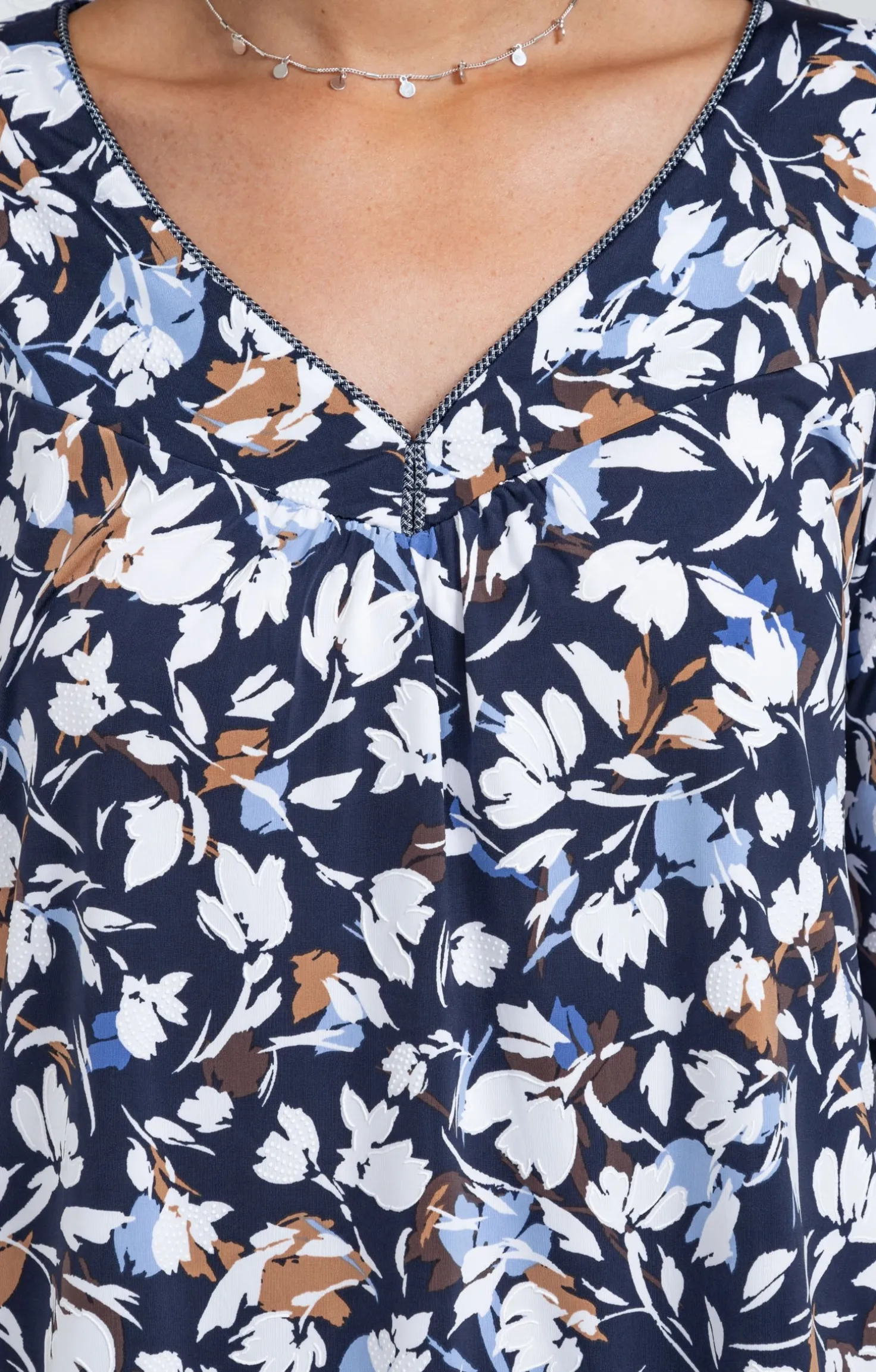 Tee-shirt col V -