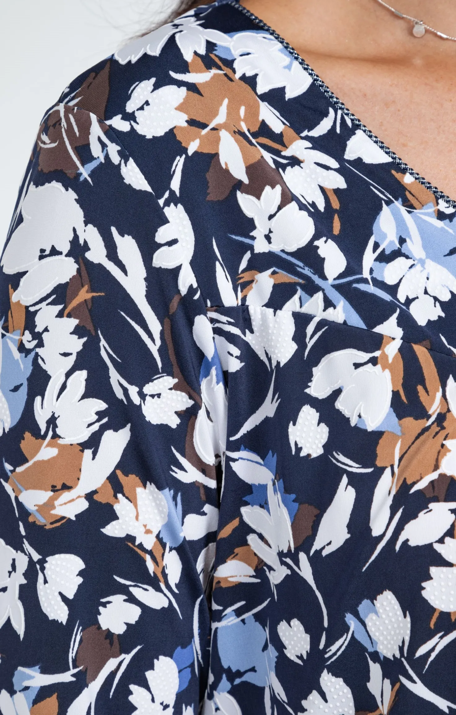 Tee-shirt col V -