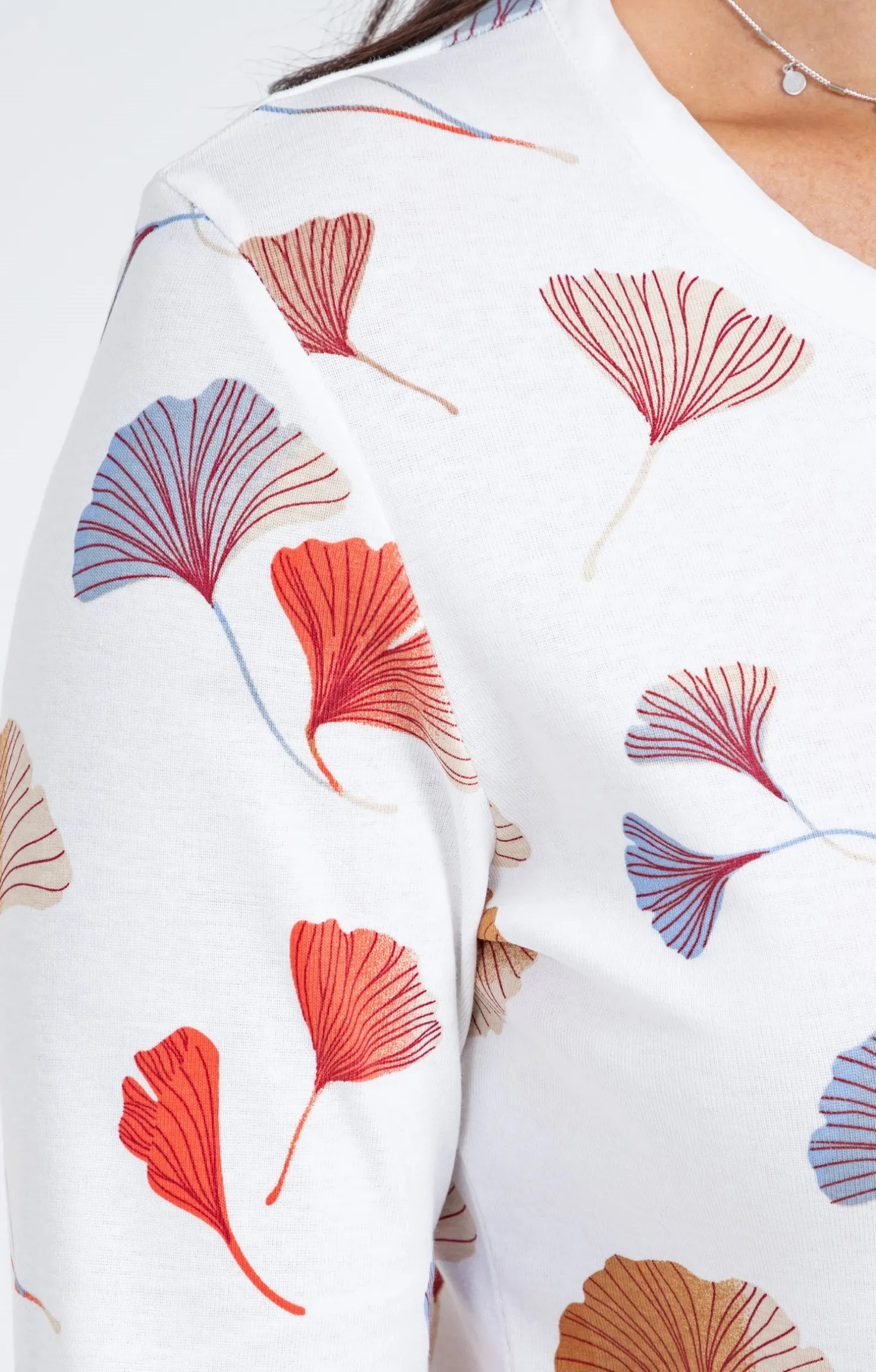 Tee-shirt imprimé floral col rond patte -
