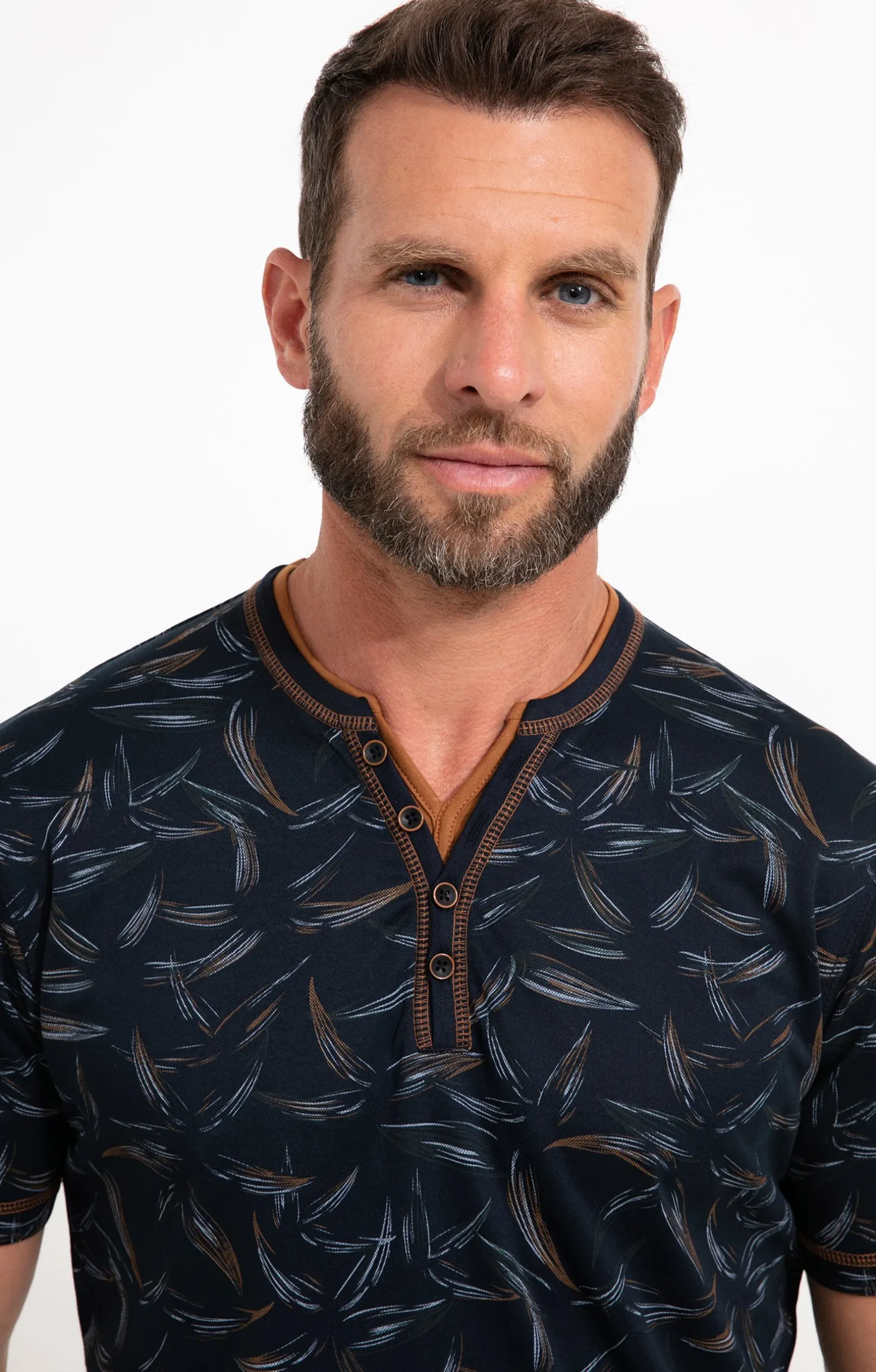 Tee-shirt manches courtes Black Leaf -