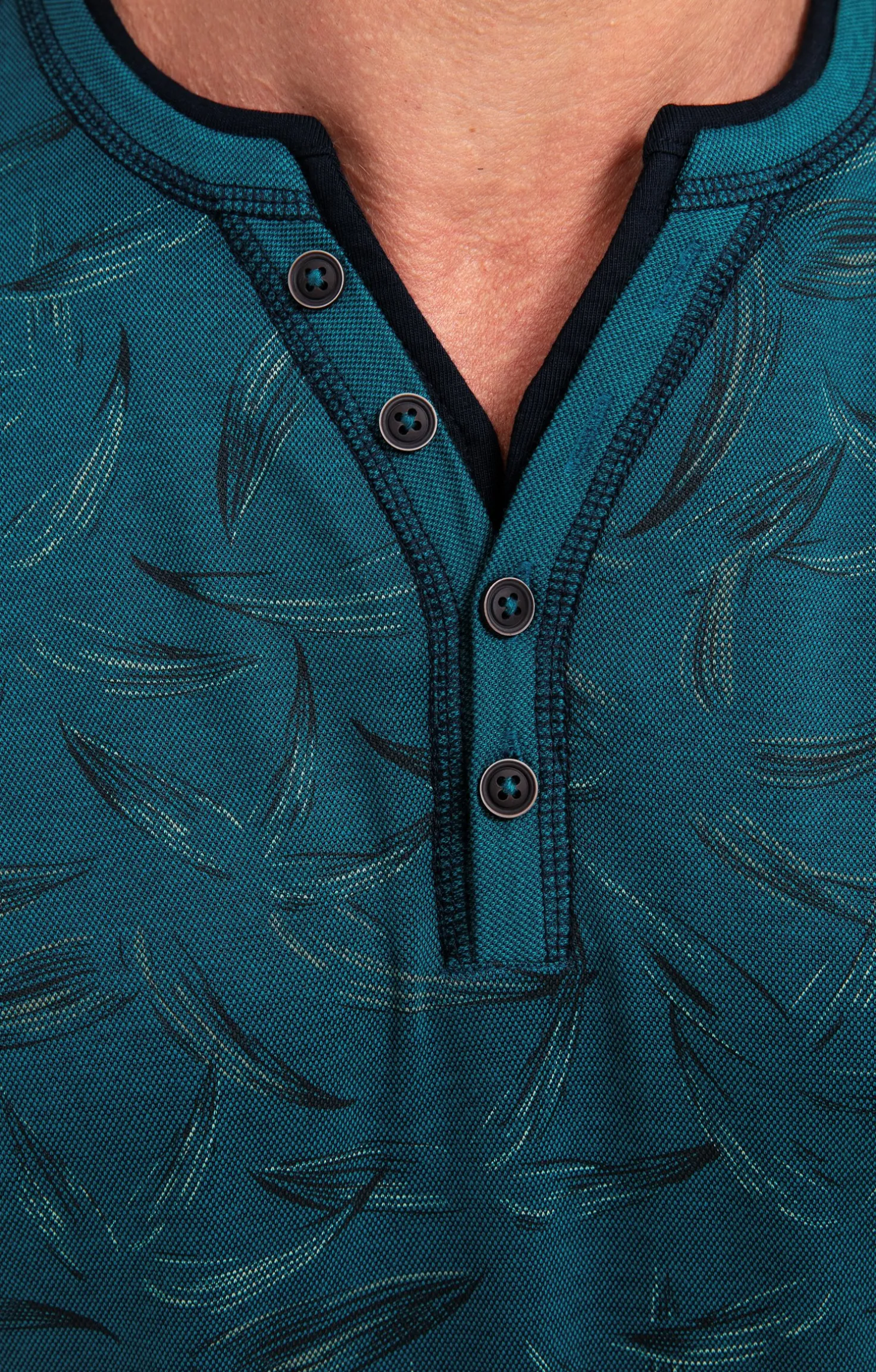 Tee-shirt manches courtes Black Leaf -