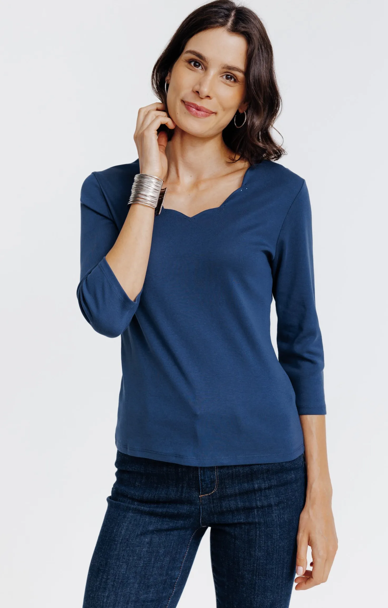 Tee-shirt uni col V festons -