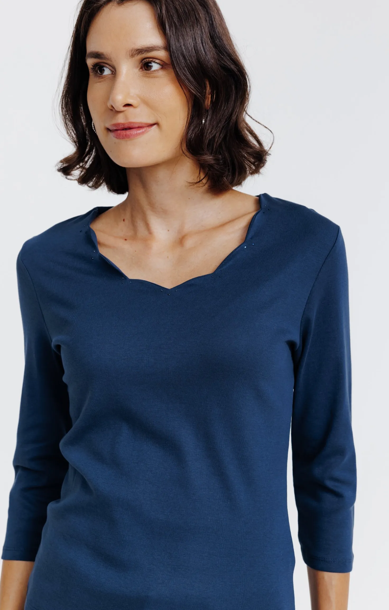 Tee-shirt uni col V festons -
