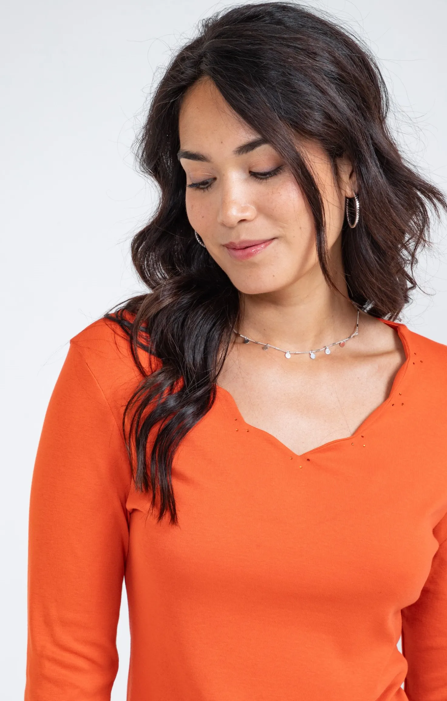 Tee-shirt uni col V festons -