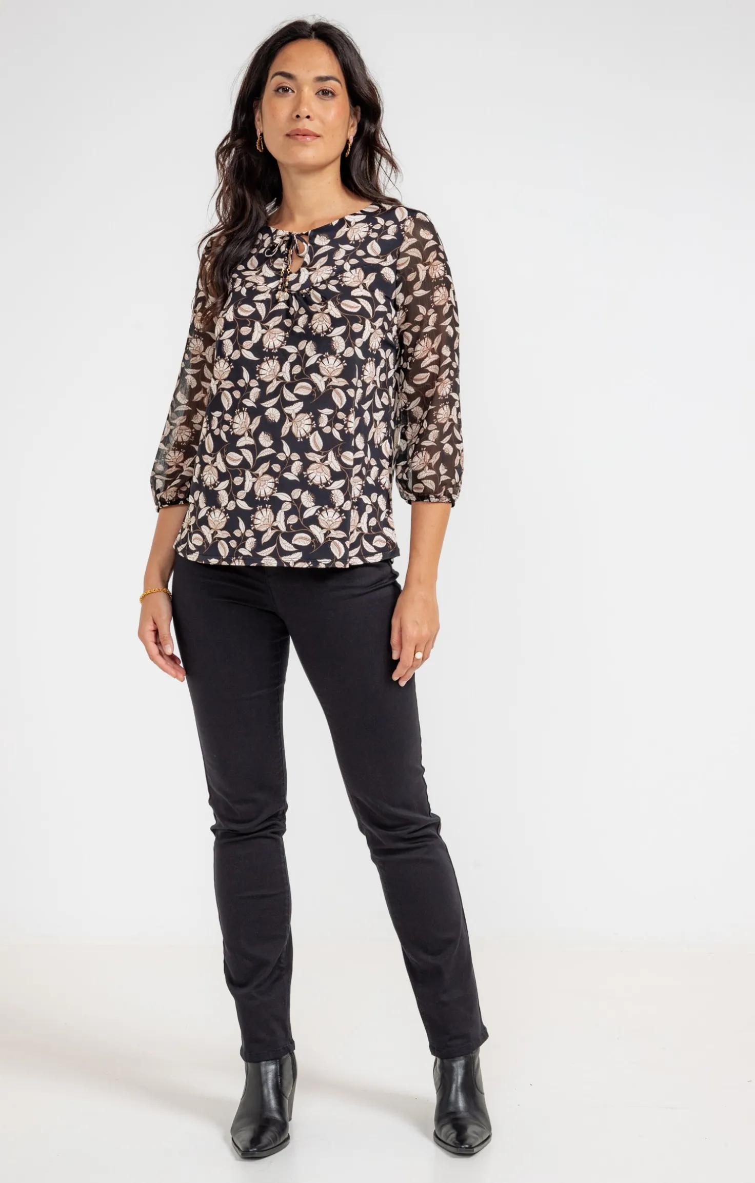 T-SHIRT COL V MANCHES 3/4 -