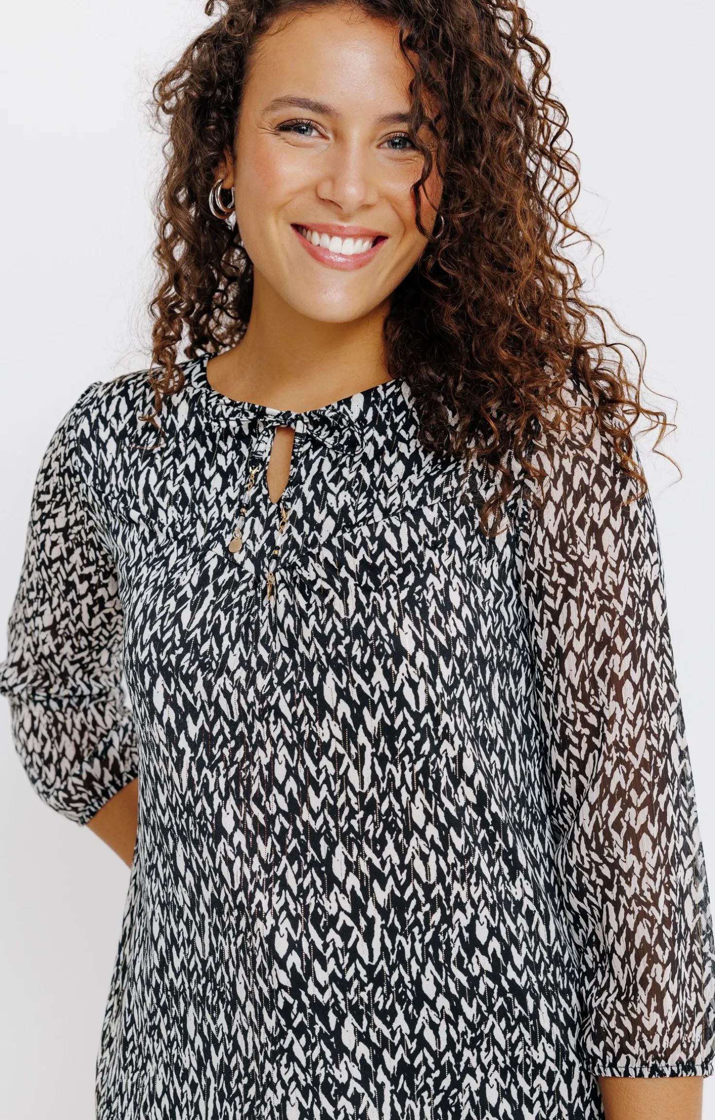 T-SHIRT COL V MANCHES 3/4 -